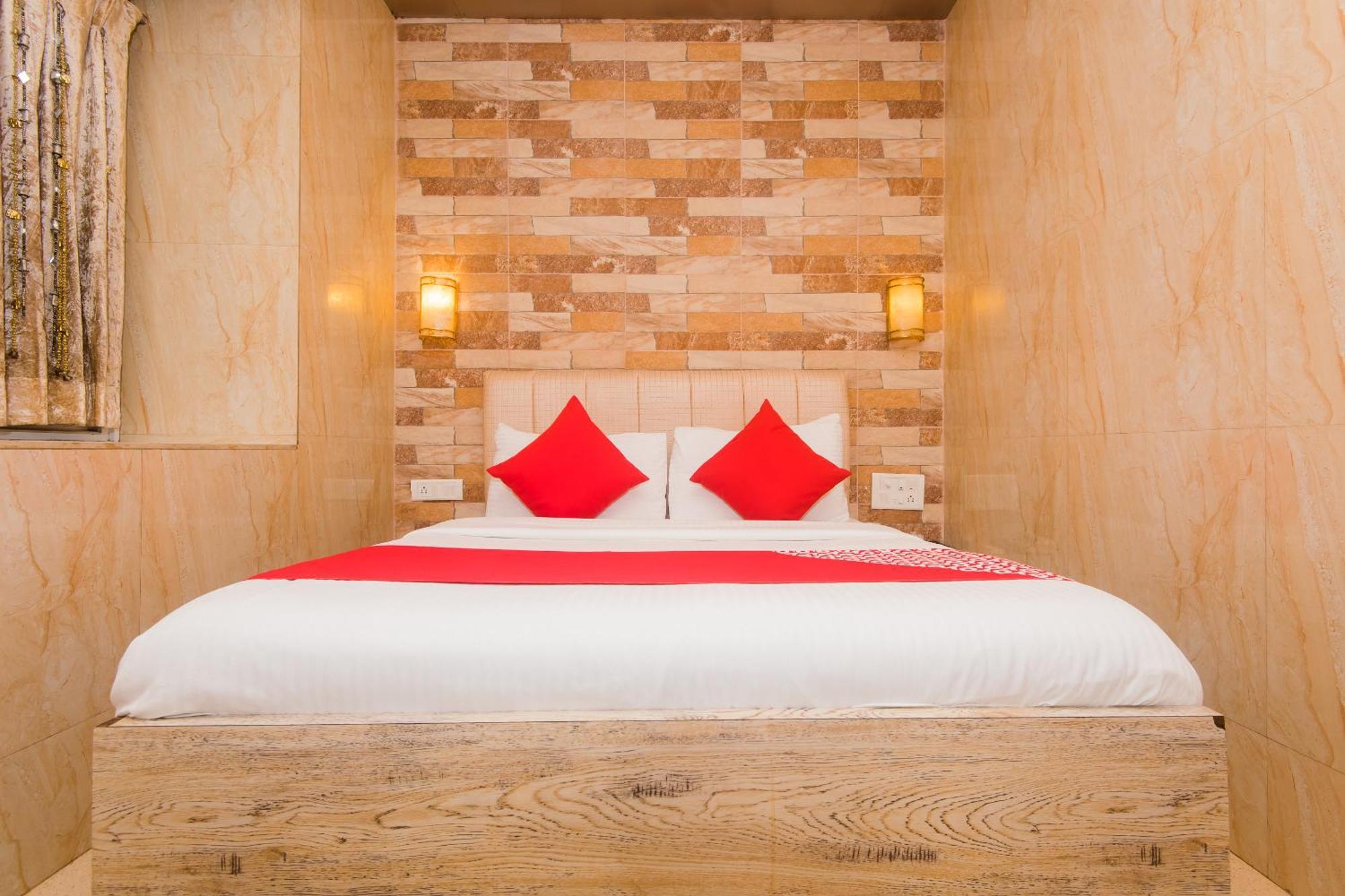 Hotel Oliver, Colaba มุมไบ ภายนอก รูปภาพ